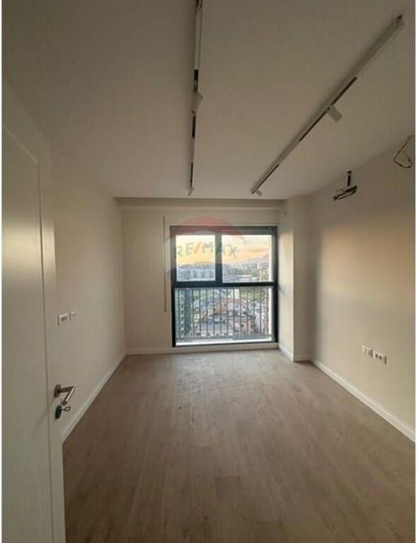 Shitet apartament 2+1+2 te bulevardi i ri