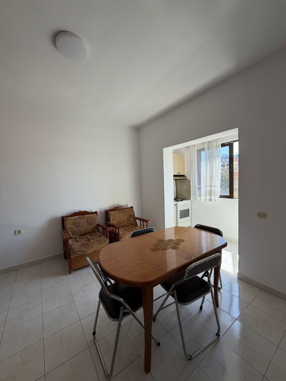Apartament 1+1- Me Qera - Rruga e Elbasanit- Ambasada Amarikane- Tirane