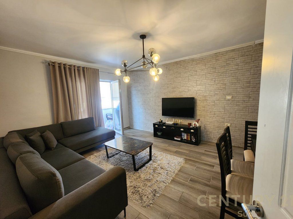 Appartamento in affitto 1+1 a Vasil Shanto! 600 € /Mese Sup. Totale  60m2