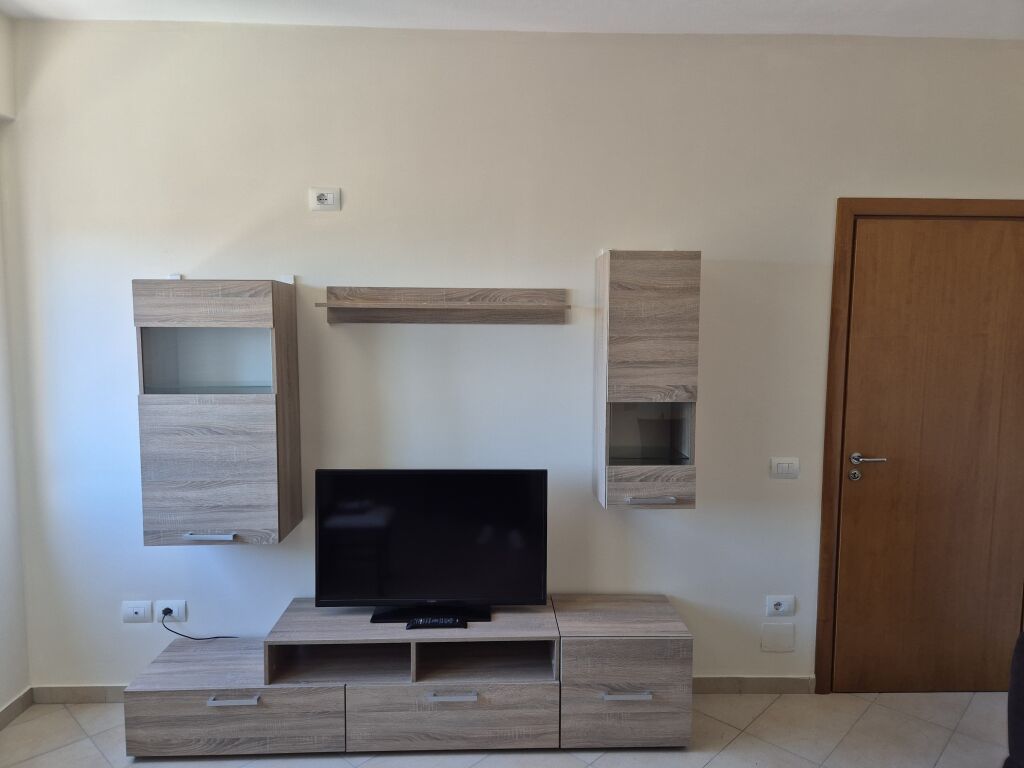 🏡 Jepet me qera apartament 1+1 i mobiluar