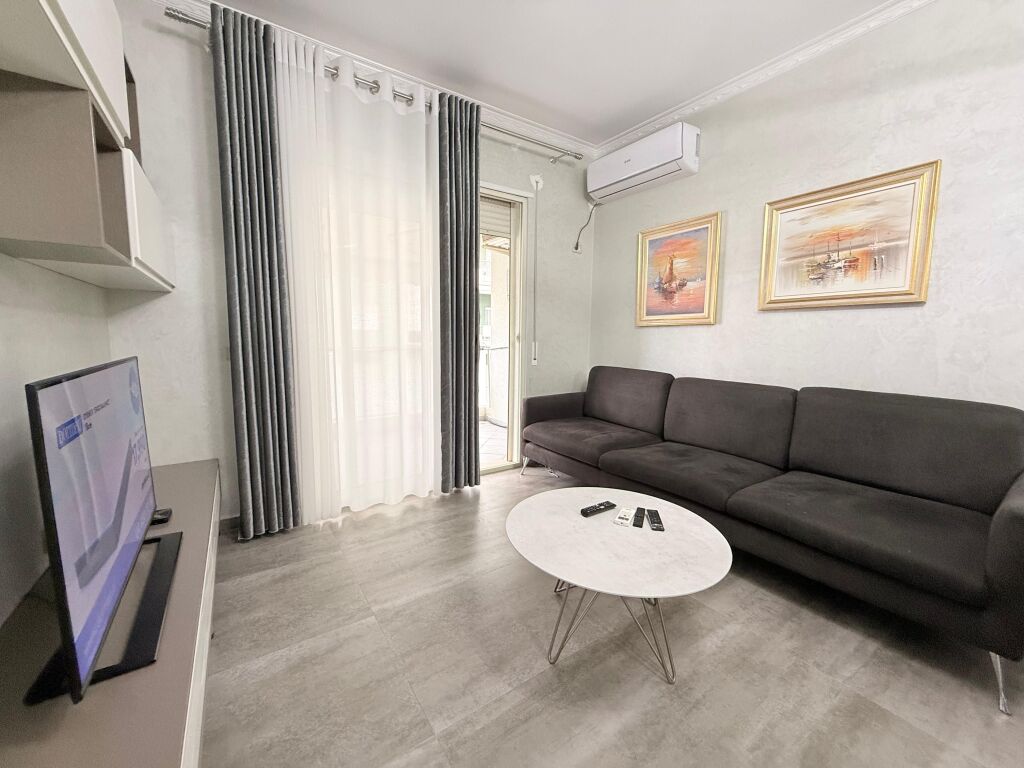 Apartment 2+1 for rent - Lungomare, Vlore.
