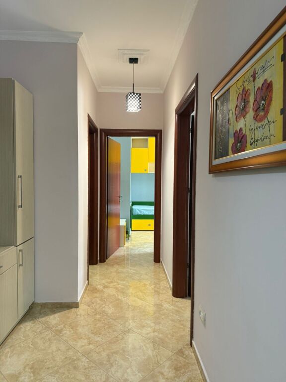 Apartamwnt 2+1+ post parkimi me qera Fusha Ali Demi !