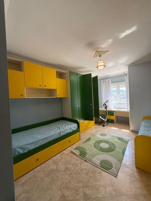 Apartamwnt 2+1+ post parkimi me qera Fusha Ali Demi !