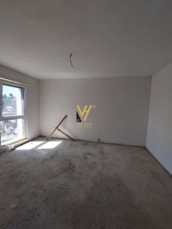 SHITET APARTAMENT 2+1+2+BLK NE XHAMLLIK 222.000 EURO