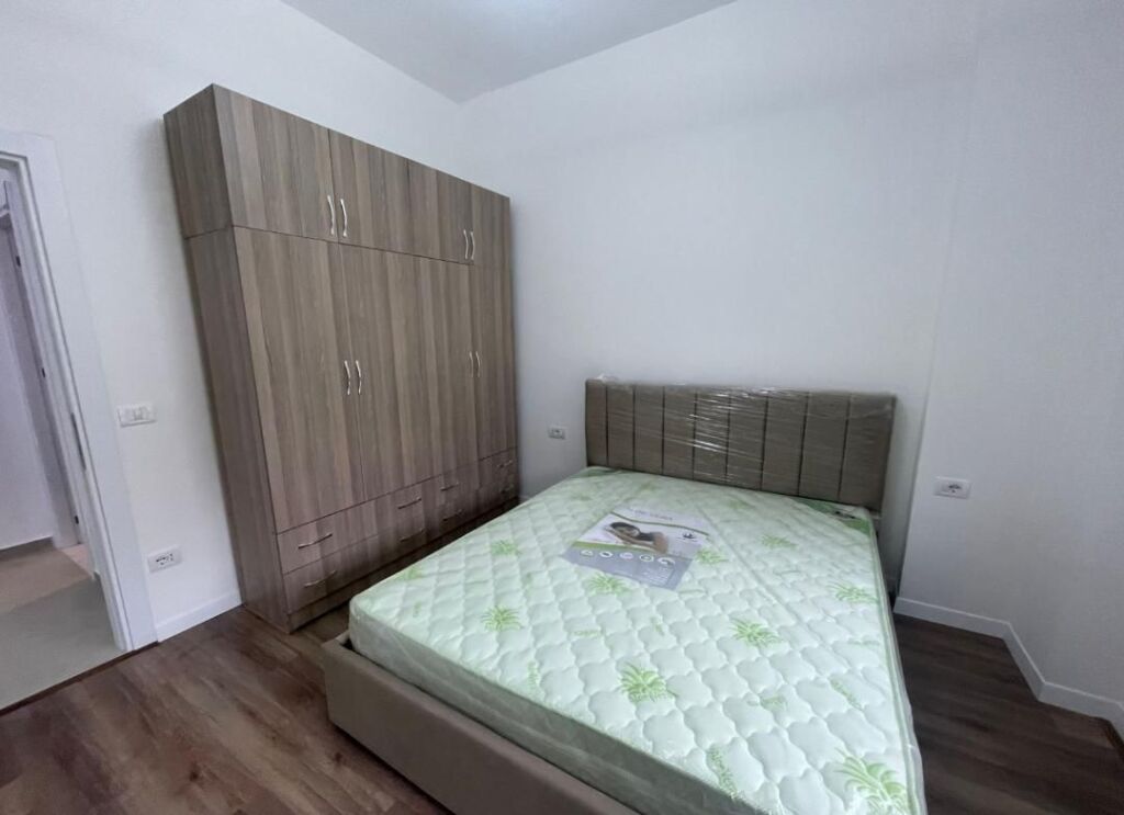 Qera | Apartament 1 + 1 | Fresku | 400 €/muaj
