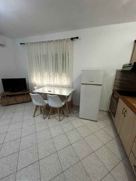 1+1,furnished,at the clinic,laprake,450 thousand leke