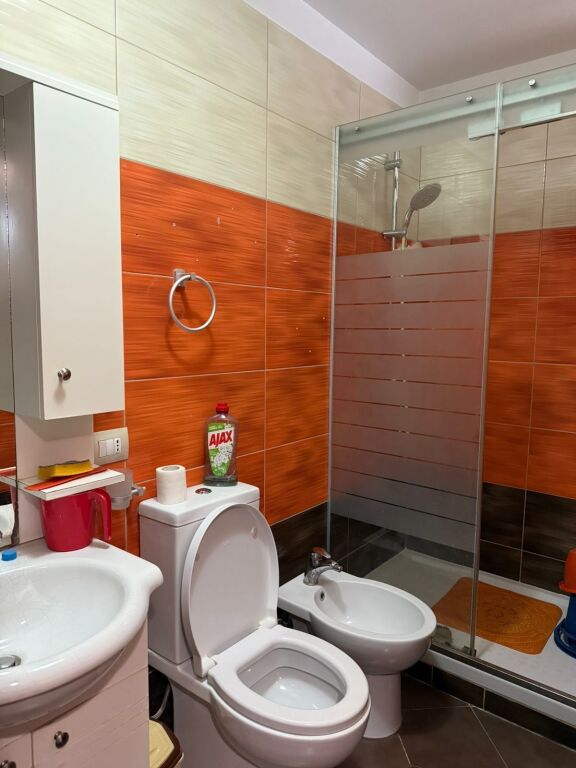 Apartamwnt 2+1+ post parkimi me qera Fusha Ali Demi !