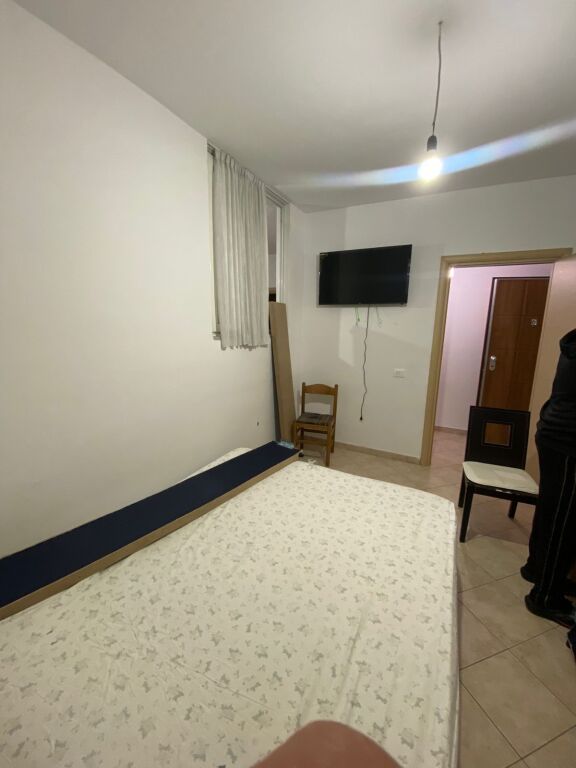 1+1,furnished rr medar shtylla commune of parisit,500 thousand leke