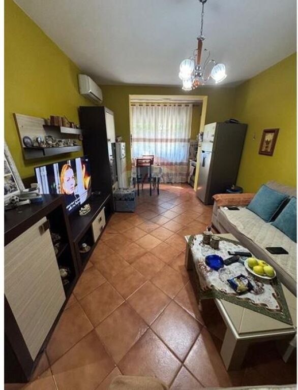 Apartament 2+1 per shitje, rruga Ferit Xhajko!