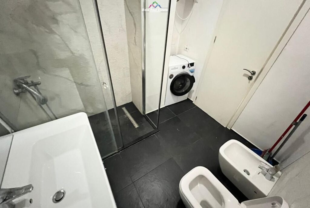 Apartament Me Qera 1+1 Tek Vasil Shanto (ID B2101674) Tirane