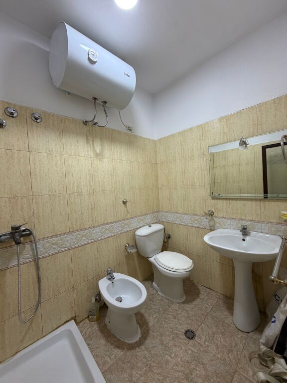 Apartament 1+1- Me Qera - Rruga e Elbasanit- Ambasada Amarikane- Tirane