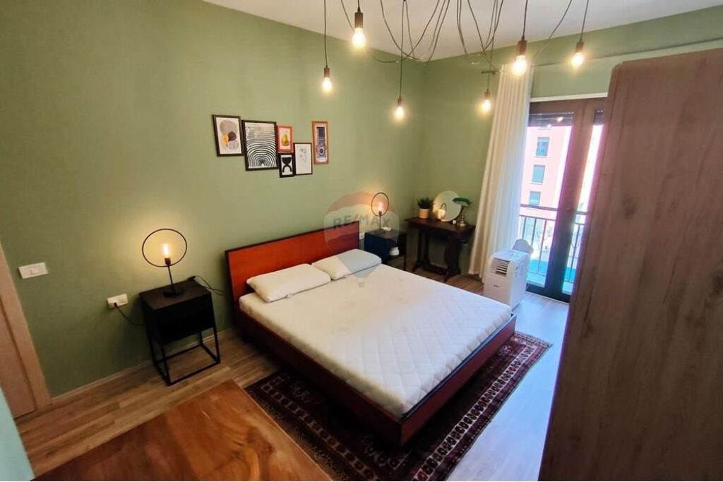 Apartament 2+1+2 në kompleksin Green City, Tiranë