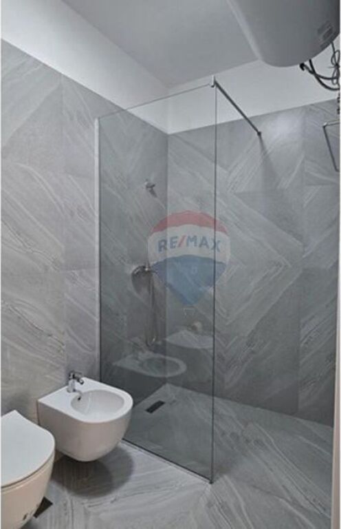 Apartament 3+1+2 me Qira tek Univers City