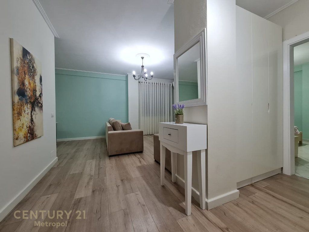 APPARTAMENTO IN AFFITTO 1+1, PALAZZI CABEJ-MISTO MAME!
