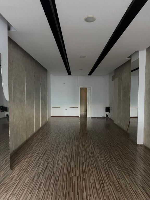 SHOP FOR RENT MYSLYM SHYRI
