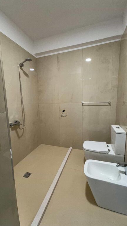 APPARTAMENTO IN AFFITTO 2+1 ISH PARKU 70.000 LEKE FH-72106