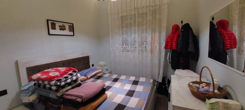 Shitet apartament 1+1 ne Fresk