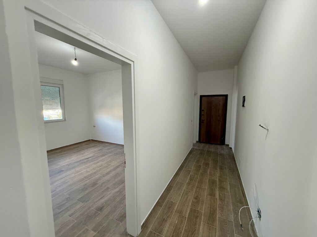 📣 SHITET Apartament 1+1 📍 Prane Nenstacionit Elektrik 🛣️ Rruga "Siri Kodra" ✨