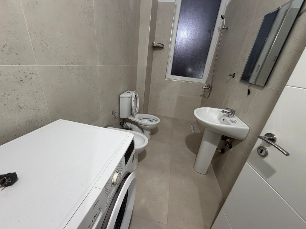 1+1,i mobiluar,te kompleksi tudas ne asrir,380 euro