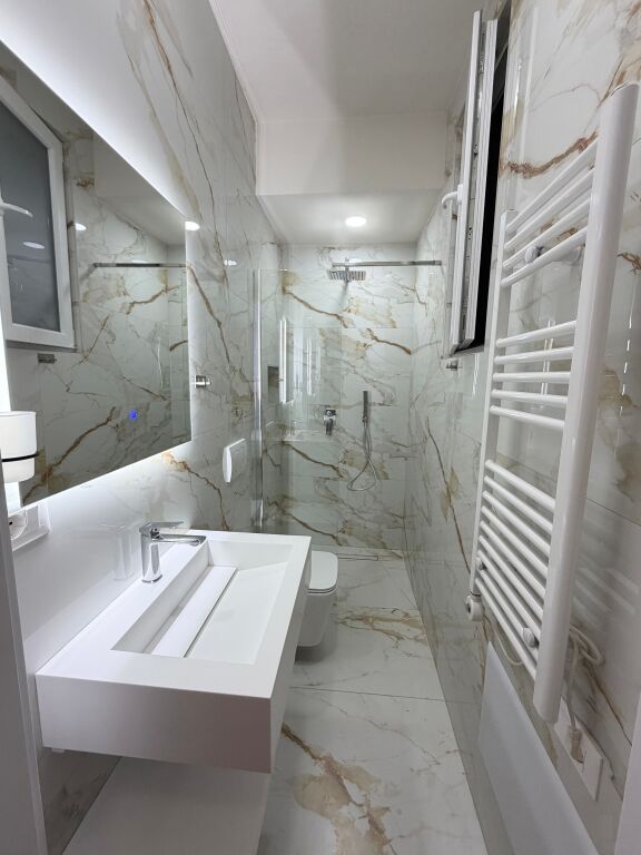 Apartment 1+1 me qera përballë Delijorgjit