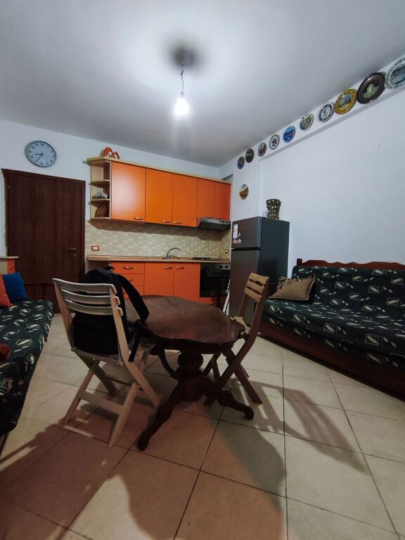 Apartament komod 1+1 me ballkon – afër plazhit në Golem