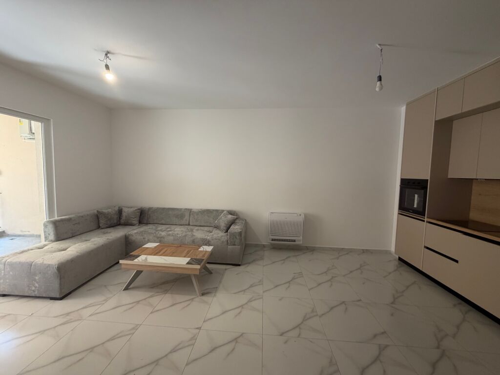 2+1,furnished in Laprake for E88,600 thousand lek