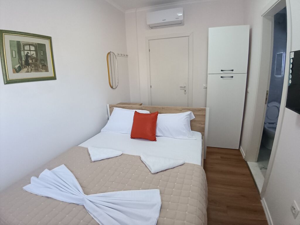2 Airbnb studios for rent on Durrës street are given