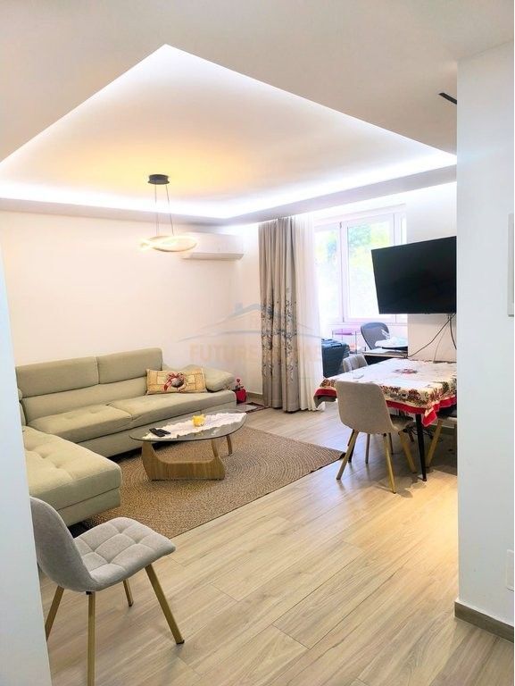 Shitet, Apartament 2+1, Brryli