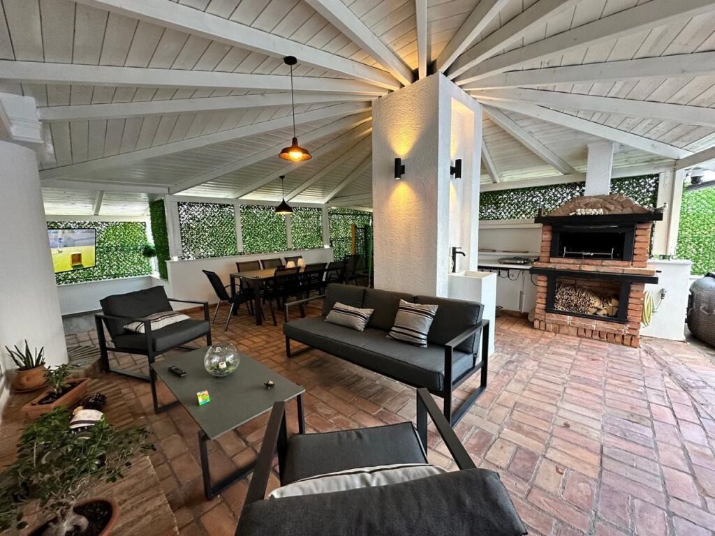 Affitto | Penthouse 3 + 1 + 3 | Mali i Robit | 1000 €/mese