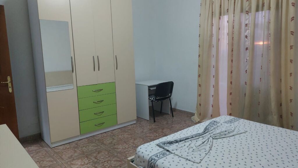Qera | Shtëpi private 1 + 1 | Rruga Jordan Misja | 350 €/muaj