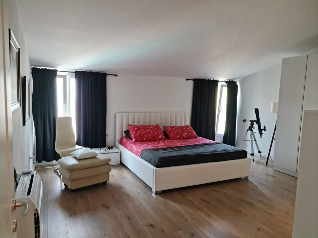 Affitto | Penthouse 3 + 1 + 3 | Mali i Robit | 1000 €/mese