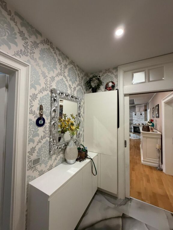 Apartament 3+1+2 per shitje Komuna e Parisit !