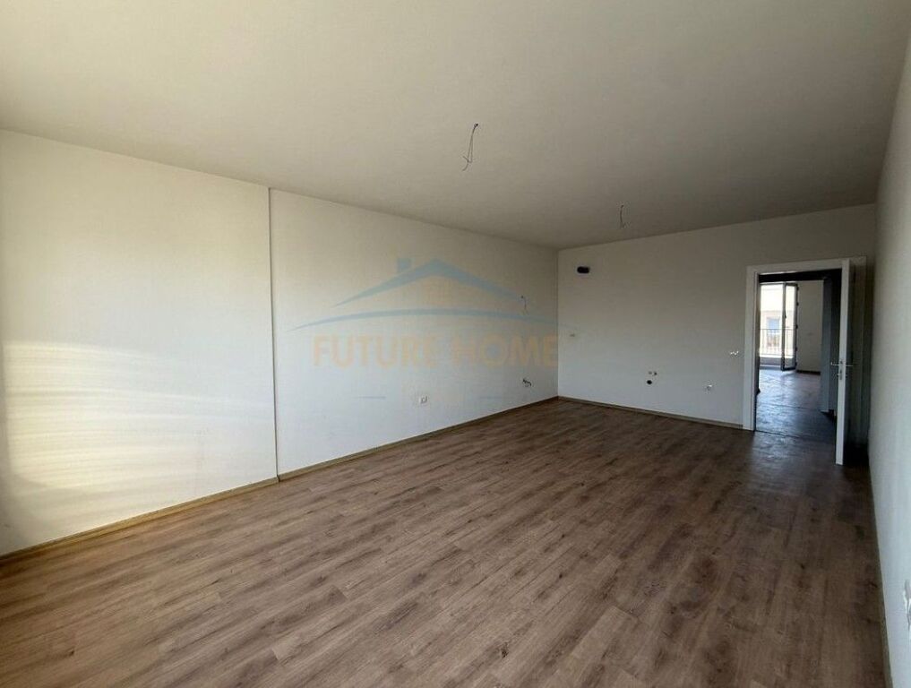 Shitet , Apartament 2+1 , Univers City , Tirane
