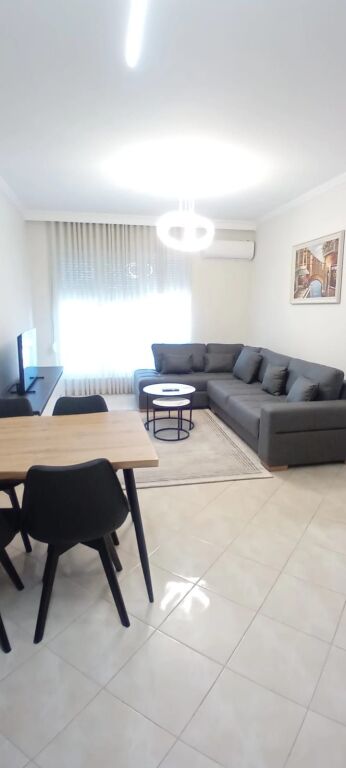 In affitto 1+1 Al 21 Dhjetori Complesso Contatto 650€ trattabili