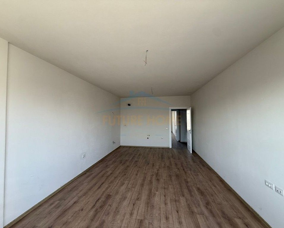 Shitet , Apartament 2+1 , Univers City , Tirane