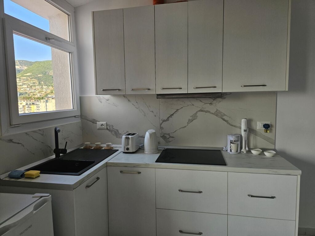 🌊 1+1 APARTMENT FOR RENT WITH SEA VIEW | UJI I FTOHTË, VLORE