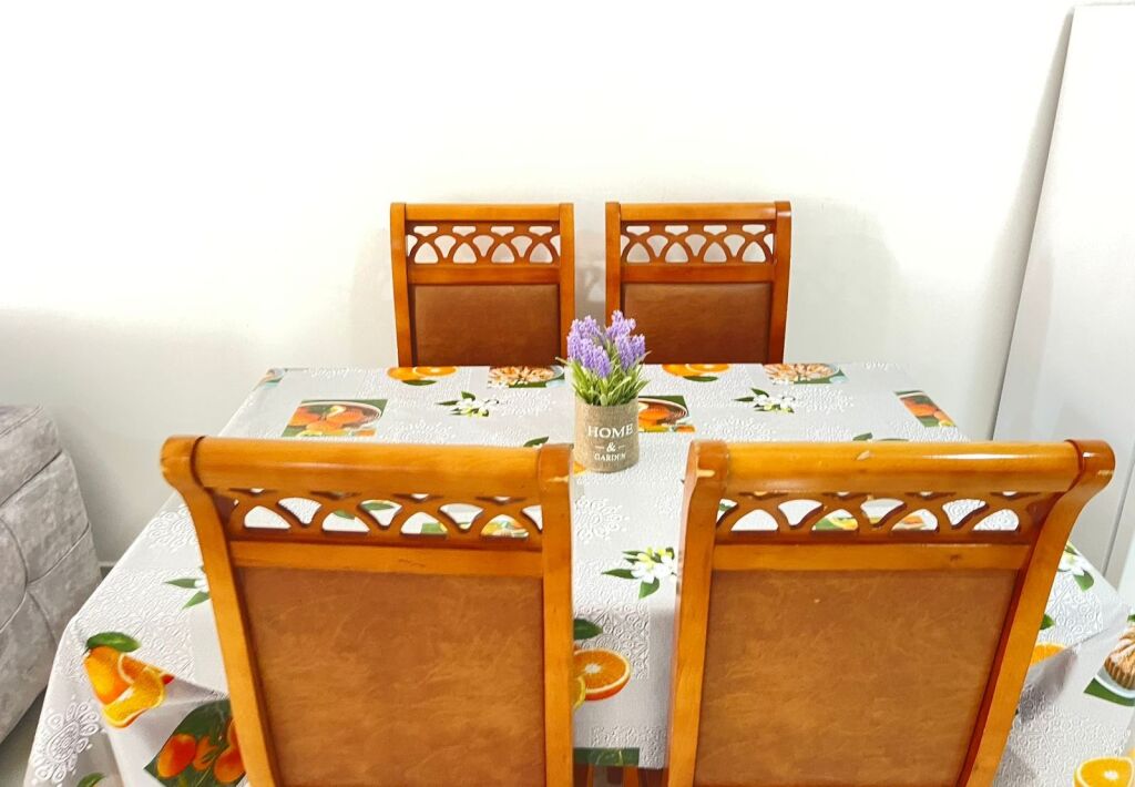 Jepet me qira 2+1 prane Hotel Marinaj Astir 500€