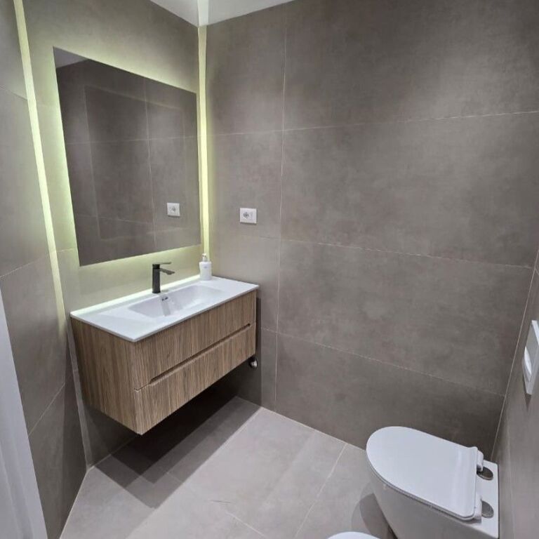 🏡 Shitet Apartament 2+1+2 – Zogu i Zi ✨