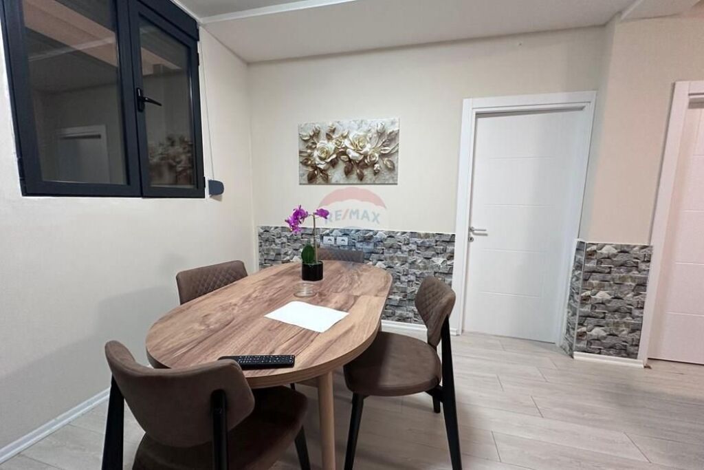 For rent 2+1 apartment + parking space at Kodra e DIELLIT