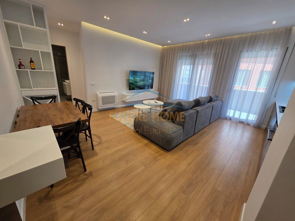 Qera, Apartament 1+1 Kompleksi Delijorgji !