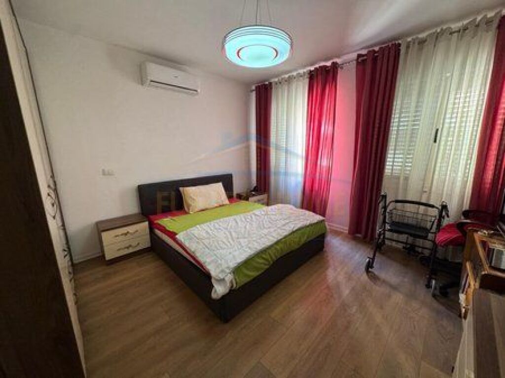 In vendita, Appartamento 2+1+2, Yzberisht, Tirana
