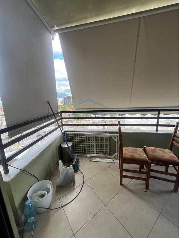 Appartamento 1+1 in vendita – Nuovo Anello, Tirana (vicino all'Hotel Arc)