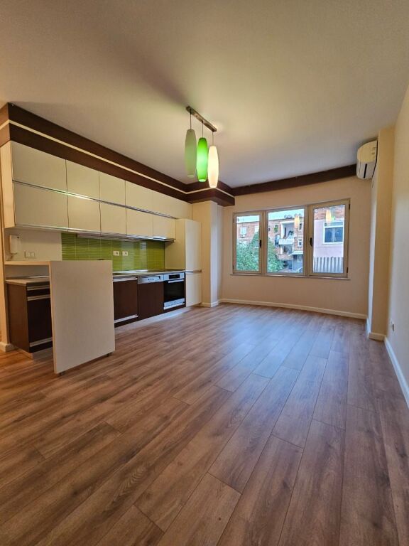 Appartamento 1+1 in vendita – Via Mine Peza (di fronte a Golden Tower) !