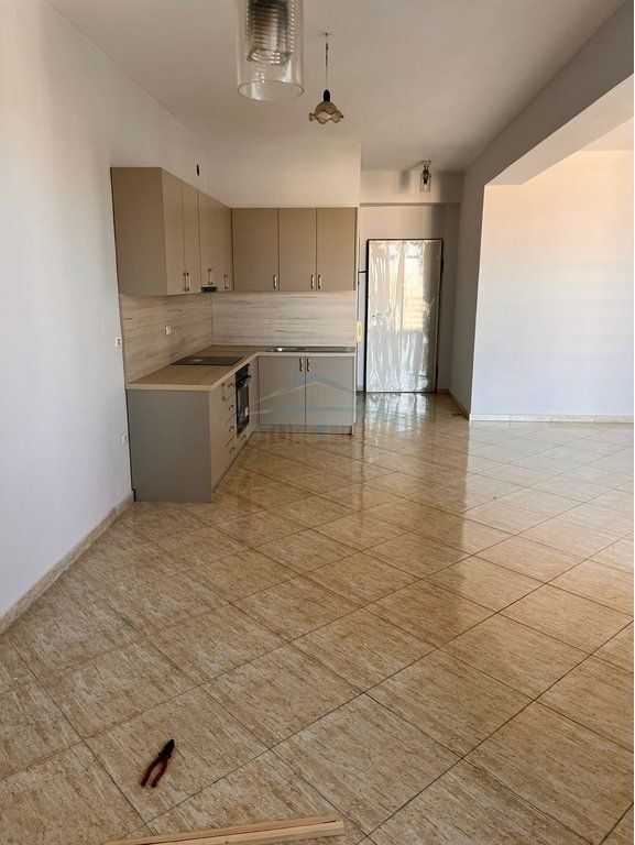 Qera, Apartament 2+1+2, Rruga e Kavajes