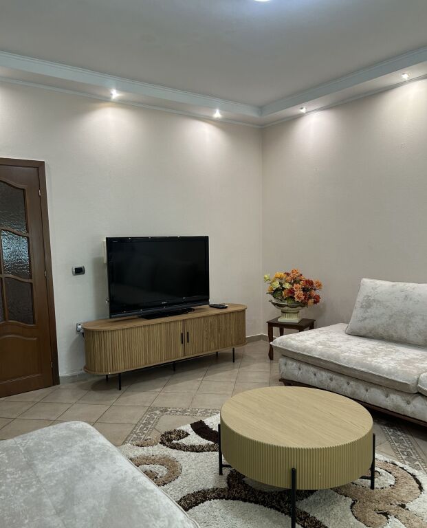 Qera | Apartament 2 + 1 | Embassy of the United States | 800 €/muaj