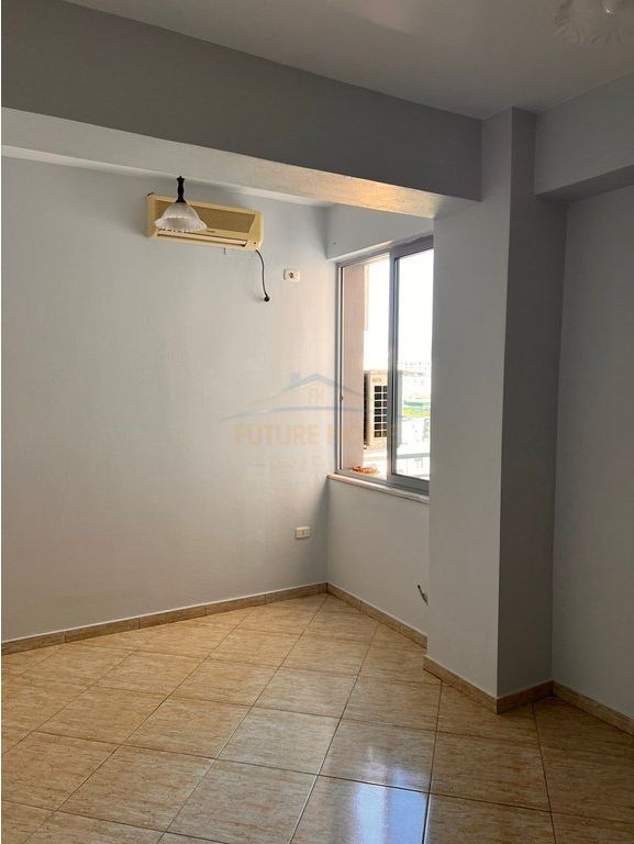 Qera, Apartament 2+1+2, Rruga e Kavajes