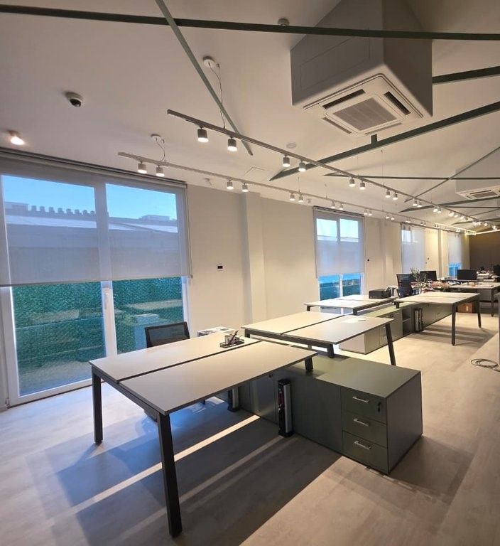 Commercial Property for Rent near QTU, Office+Warehouse
