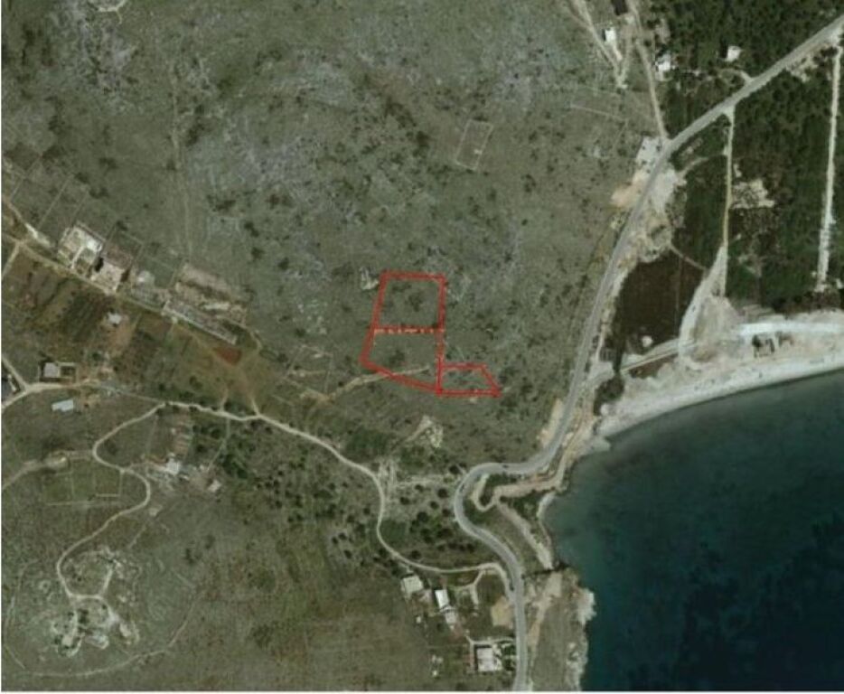 Shitet tokë në Qeparo – 7,350 m²