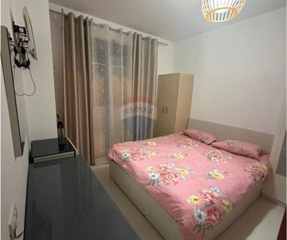 Apartament 1+1 me qira, Astir
