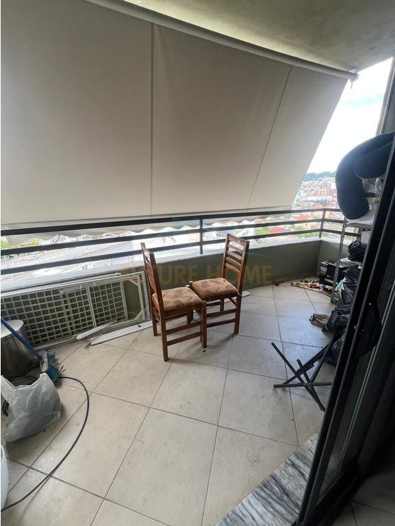 Appartamento 1+1 in vendita – Nuovo Anello, Tirana (vicino all'Hotel Arc)